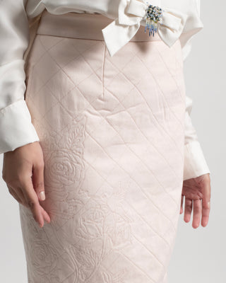Lodhi Diamond Quilted Pencil Skirt in Cotton Sateen
