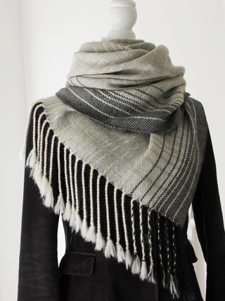 Handwoven Scarf - AGAATI