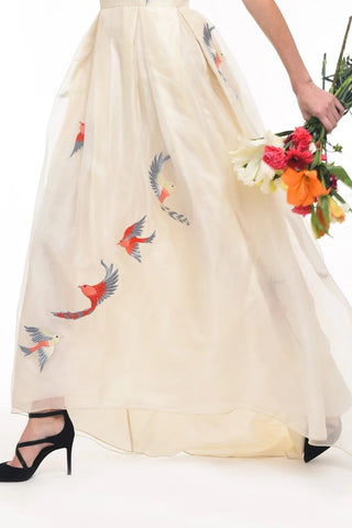 The Art of Movement in Bridalwear - Why Flow and Fit Matter